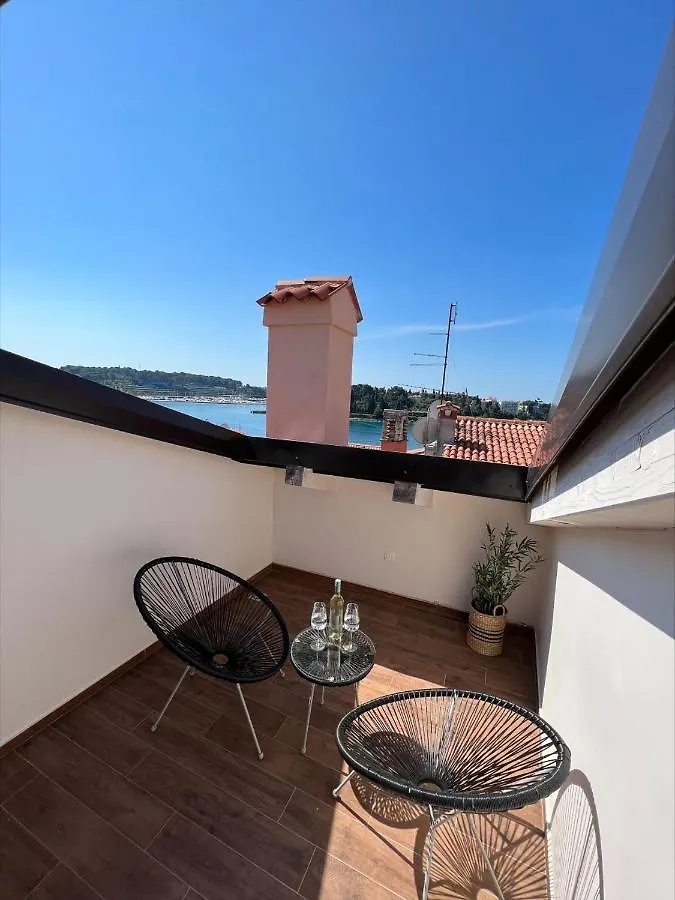 Apartman Villa Nea Seaview 3-Apartments!