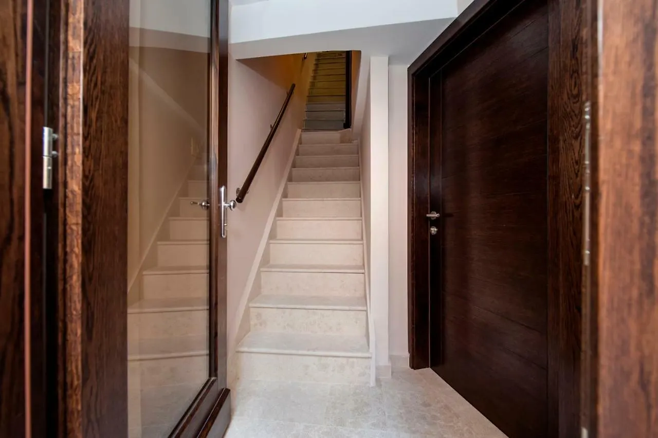 Apartman Villa Nea Seaview 3-Apartments!