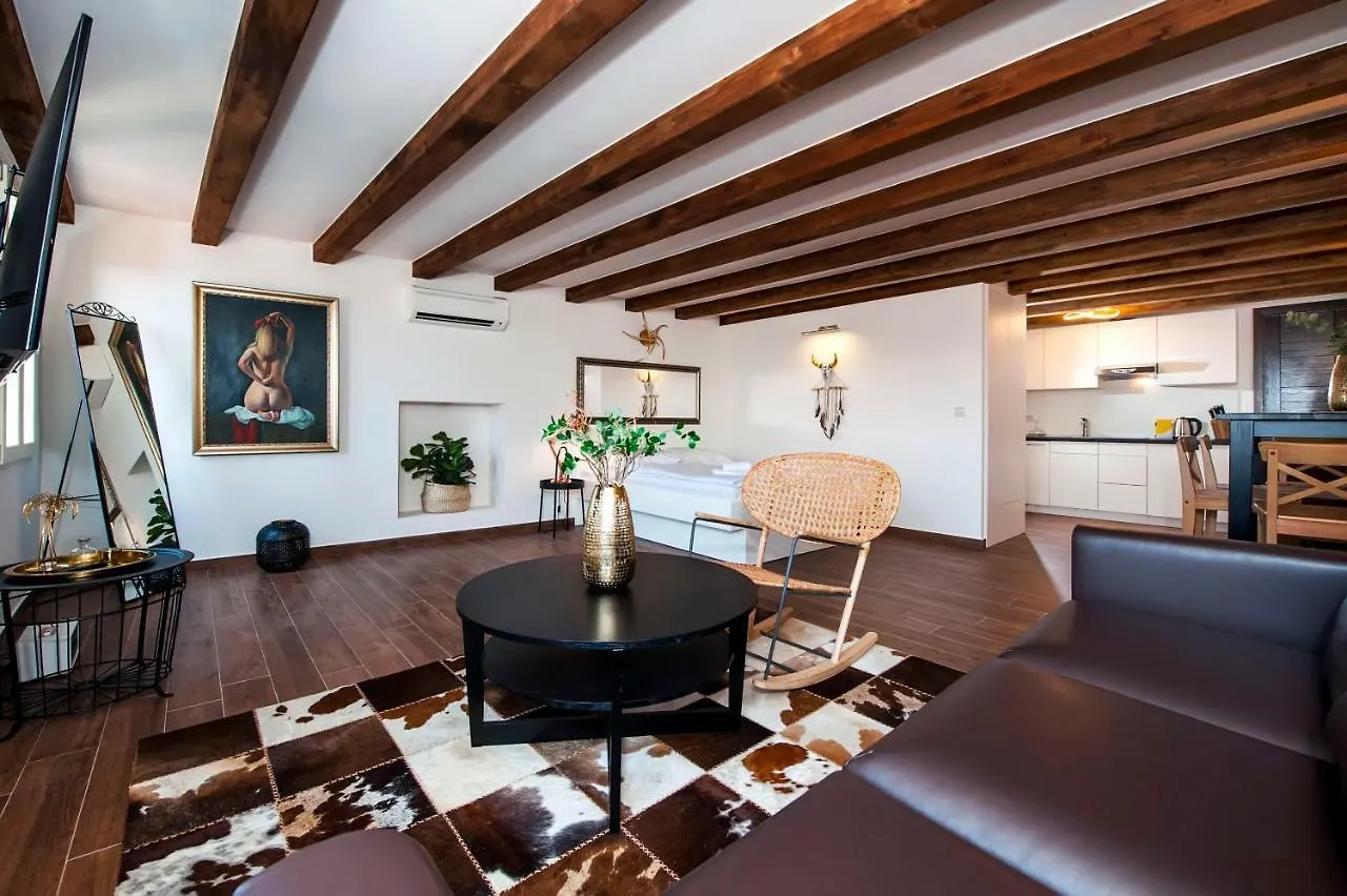 Villa Nea Seaview 3-Apartments! Rovinj