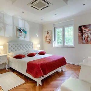 Marella Luxe At The Bacvice & Centre Apartman Split