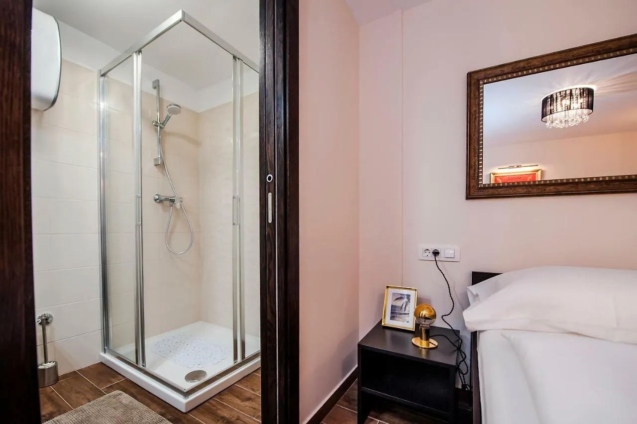 Apartment Villa Nea Seaview 3-Apartments! Rovinj