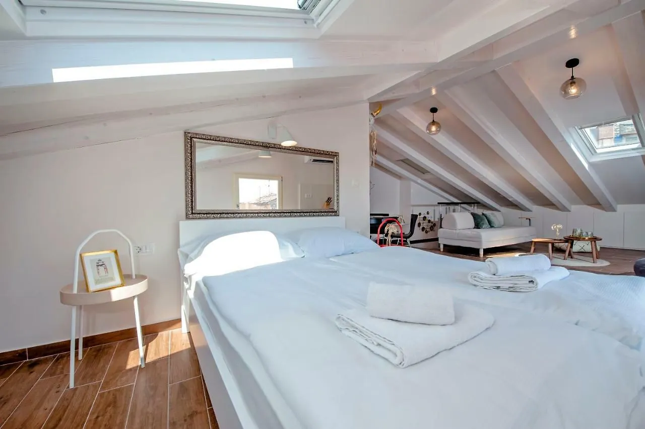 Villa Nea Seaview 3-Apartments! Rovinj Croatia