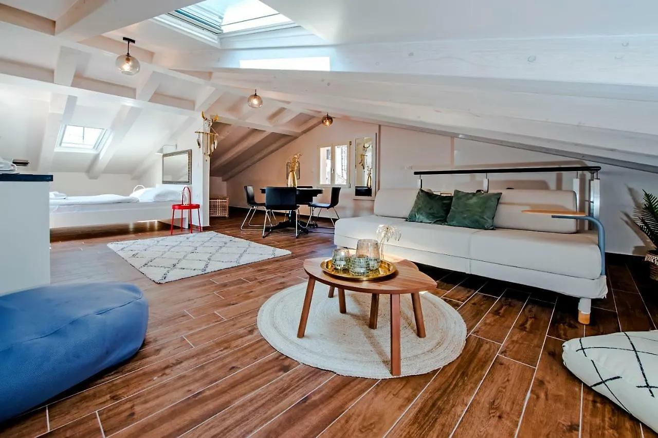Villa Nea Seaview 3-Apartments! Rovinj Apartment